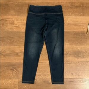 Soft Surroundings dark wash pull on jean leggings, L